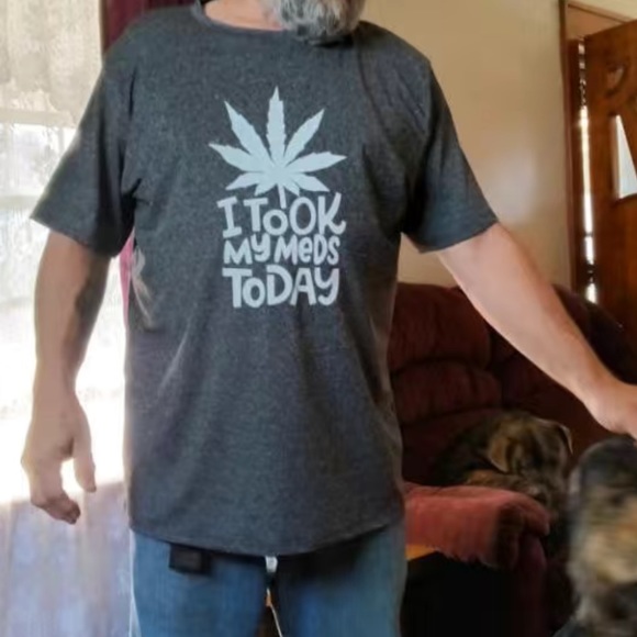 🔴 CLEARANCE 🏷️ NWT GRAY MARIJUANA CANNABIS “I TOOK MY MEDS TODAY” TSHIRT Men’s S - Picture 2 of 10